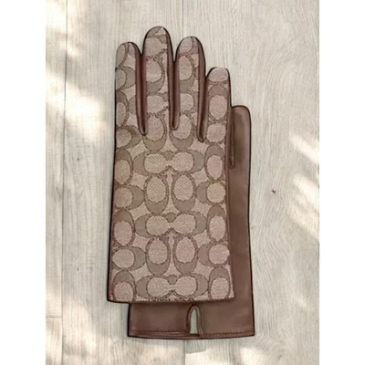 Nuevos guantes técnicos de jacquard y cuero Coach CO104 Signature talla - 6 1/2  Foto 1 de 4