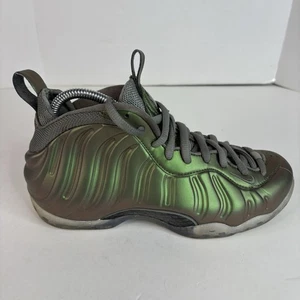 Nike Air Foamposite One "Shine" AA3963-001 Damengröße 8 grün - Bild 1 von 11