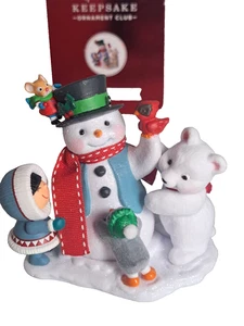 Hallmark Keepsake 2018 LET'S BUILD A SNOWMAN Ornament Club Ornament - Picture 1 of 8
