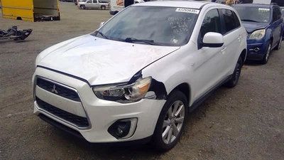 Used Windshield Wiper Motor fits: 2015 Mitsubishi Outlander sport  Grade A - Image 1 of 4