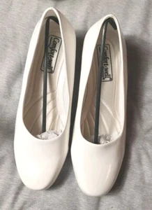Women's Comfort-Well by Beacon Pumpsl White 7.5W Rounded Toe - Picture 1 of 8
