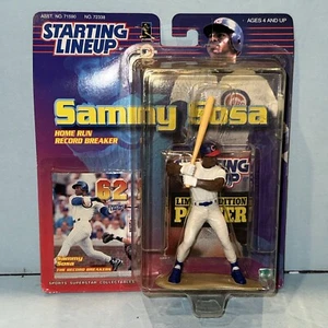 Figura de acción y tarjeta Sammy Sosa Chicago Cubs 62 HR's Hasbro Starting Lineup 1999 - Imagen 1 de 4