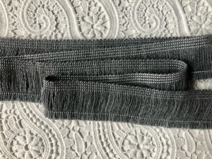 GRIS OSCURO Cepillo Flecos Borlas Textil Corte Almohada Cortinas 40mm CUALQUIER LONGITUD - Imagen 1 de 4