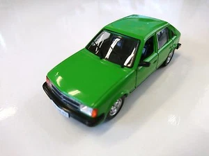 Opel Kadett D  - 1:43 MODELLAUTO DIECAST IST DEAGOSTINI AUTO UdSSR-P147 - Bild 1 von 1