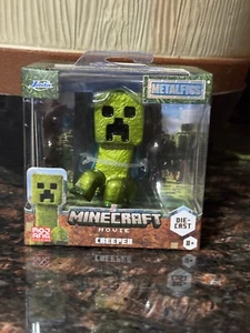 Juego de figuras de acción y accesorios Mattel Minecraft, personaje Posable Creeper de 4" - Imagen 1 de 6
