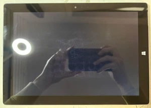 SCREEN HAS DEAD PIXELS Microsoft Surface 3 2/64GB, LTE, 10.8in - Silver - Picture 1 of 3