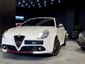 2016 Alfa Romeo Giulietta 1750 TBi Veloce TCT Euro 6 5dr HATCHBACK Petrol Automa - Picture 1 of 24
