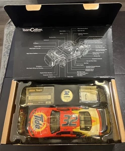 Ricky Craven Tide con squadra candeggina calibro 1/24 Owners Bank 2003 1 di 180 RARO - Foto 1 di 4