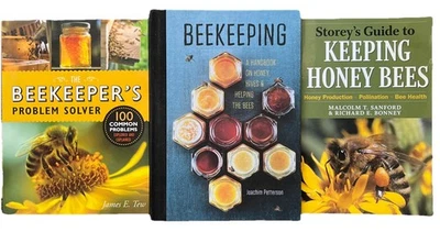 3 bks Beekeeping Storey's Guide to Keeping Honey Bees Beekeeper's Problem Solver Foto 1 de 4