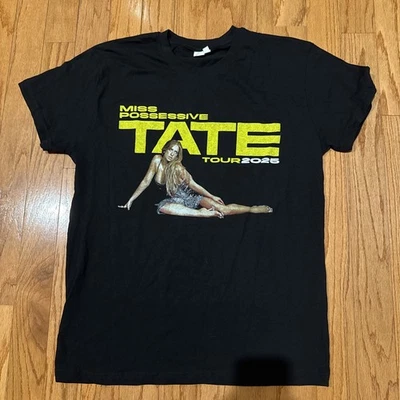 Camiseta Tate McRae Miss Possessive Tour 2025 Negra Mercancía de Concierto Nueva - Talla XL Foto 1 de 4