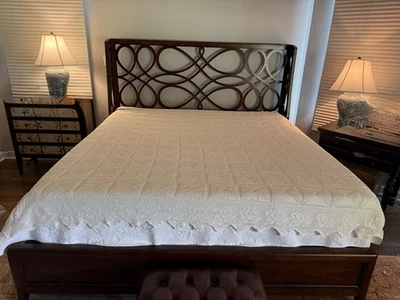 Cama de ganchillo king vintage o toldo topper podría usarse en la parte posterior del sofá/cortina Foto 1 de 4