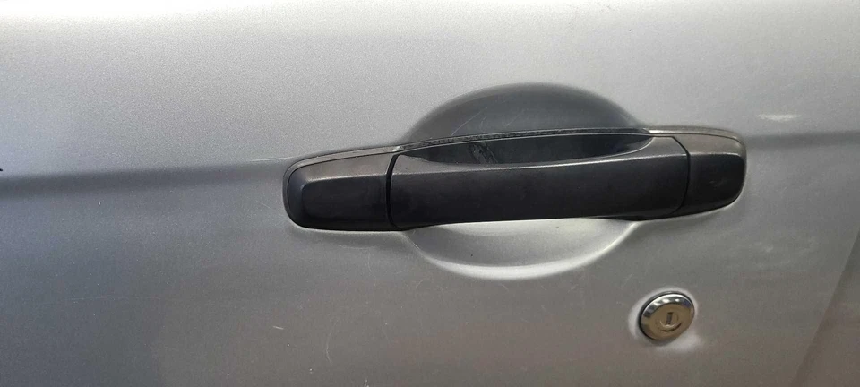 Manija de puerta exterior delantera izquierda Subaru Forester 03 04 05 06 07 08 Foto 1 de 1