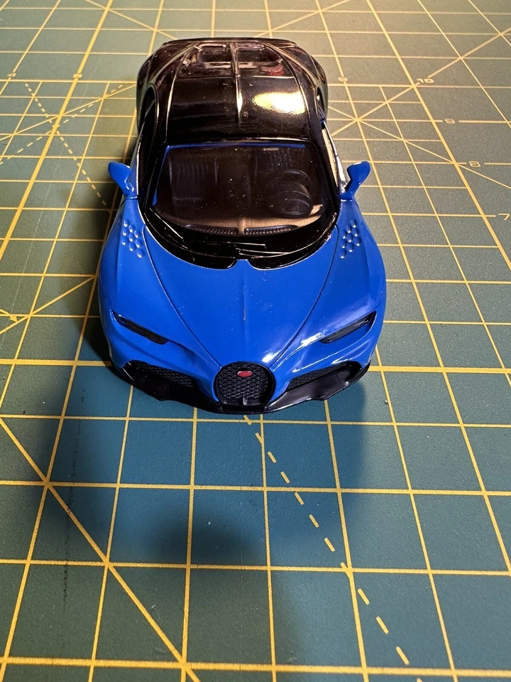 Die Cast Car approximately 1:34. Bugatti Chiron Super Sport. - Image 1 of 4