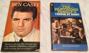 Vintage Posten von 2 - Ben Casey (Vince Edwards) und The Partridge Family Taschenbücher - Bild 1 von 11