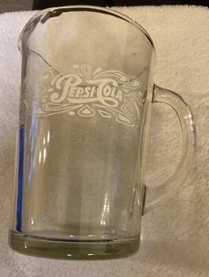 Jarra de vidrio vintage con logotipo blanco de Pepsi Cola grabada transparente Foto 1 de 4