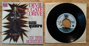 45 7" FRENCH SP SUZI QUATRO DEVIL GATE DRIVE - Picture 1 of 2