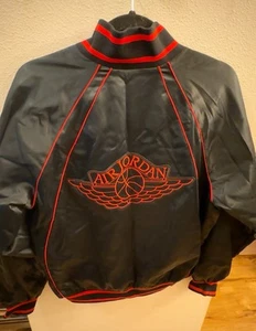 Original 1985 Nike Air Jordan 1 Wings Satin Zip Up Jacket Size Medium VG+ - Picture 1 of 3