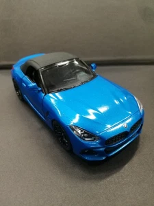 Coche de juguete Bmw Z4 azul Kinsmart modelo escala 1/34 diecast metal puertas abiertas nuevo - Imagen 1 de 2