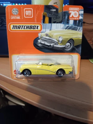 Matchbox 32/100  2023 sealed 1953 Buick Skylark Convertible  - Image 1 of 3