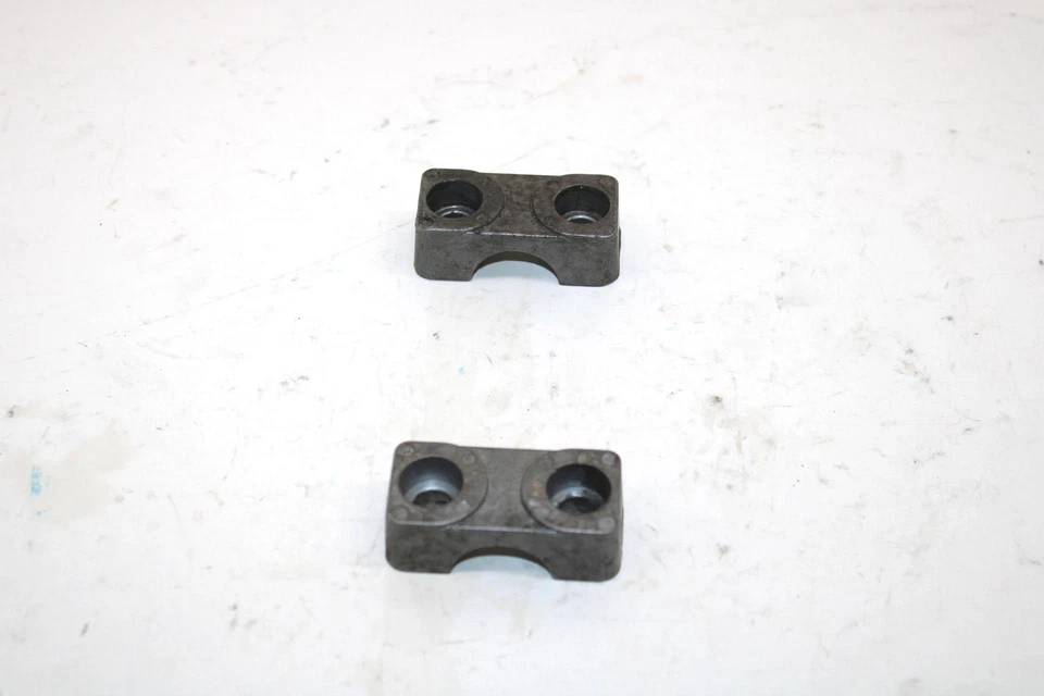 Par de montaje de manillar Ski-doo OEM M548448 Q4820 Foto 1 de 4