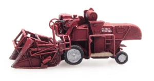 Artitec 322.018 - 1/220 / Z Combine Harvester Mf 830 - New - Picture 1 of 1