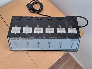 Motorola IC60 D Charger - Zdjęcie 1 z 5