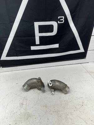 Audi RS6 2003 par de entradas turbo OEM 077133359A 077133356 4,2 BCY Foto 1 de 4