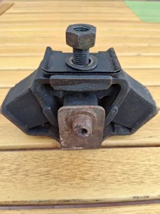 Getriebelager für Mercedes W114, W115, /8 für 4 gang Schaltgetriebe gebraucht  - Bild 1 von 6