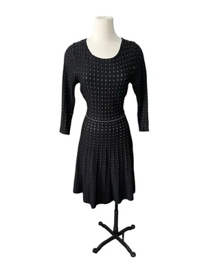 Vestido Suéter Nina Leonard Lunares Pequeño Negro Beige Acanalado Plisado Informal Foto 1 de 4