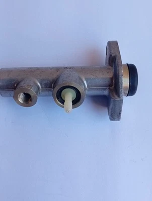 POMPA FRENI CILINDRO MAESTRO FIAT 1100R, 124 1ª Serie e Spider, 125 OE 4156091  - Immagine 1 di 4