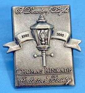 Thomas Kinkade 10th Anniversary Pin 1992-2002 Decade of Light Collectors Society - Picture 1 of 7