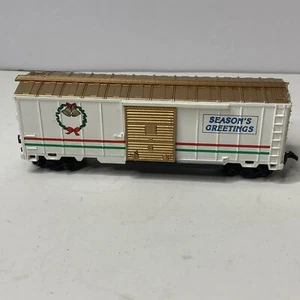 Model Power HO Seasons Greetings 40’ Box Car Merry Christmas Train Holiday - Picture 1 of 7