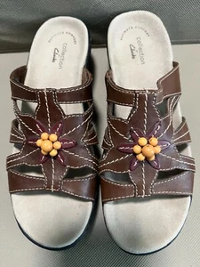 Women's Clarks Ultimate Comfort 7M Brown Faux Leather Sandals With Beads(J24A)) - Picture 1 of 9