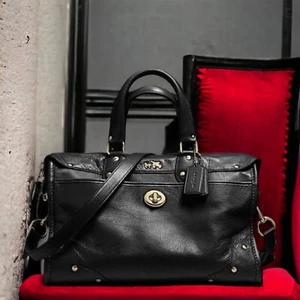 Neu mit Etikett Coach Rhyder Leder Satchel Schultertasche schwarz goldene Hardware F33689 - Bild 1 von 3