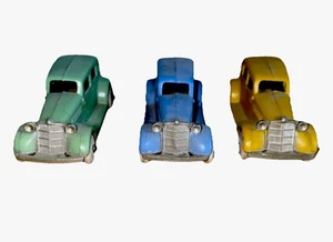 NICE TOOTSIETOY 1934 FORD SEDAN Lot Of 3 Green Blue Yellow Antique Toy Cars - Picture 1 of 7