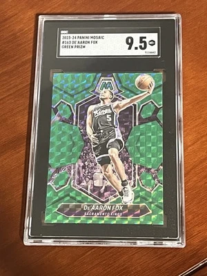 De'aaron Fox (Graded SGC 9.5 Mint) 2023-24 Panini Mosaic Green Prizm #163 - Image 1 of 2