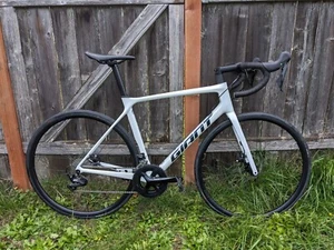 2021 Giant Tcr Advanced 2 Disc ML 56 Carbon Road Bike - Picture 1 of 10