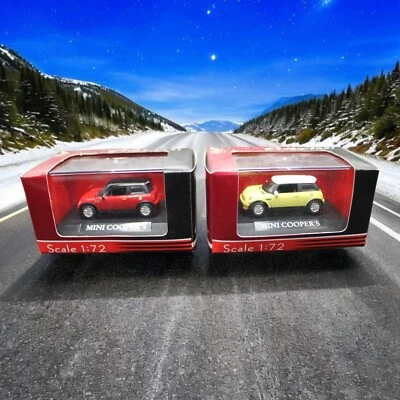 Yat Ming 1:72 Scale Diecast Metal Collection Mini Cooper S Lot Of 2 - Image 1 of 4