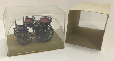 1886 Daimler Motor Carriage пластиковая модель Friedrich Peltzer Германия витрина - Изображение 1 из 4