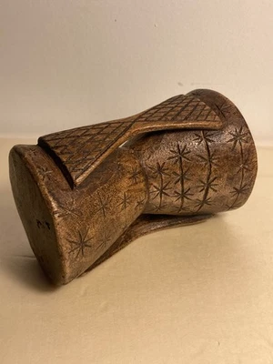 ANCIEN /RARE CALICE ART POPULAIRE MONTAGNE ALPAGE BERGER BOIS DE NOYER MONOXYLE - Photo 1/4