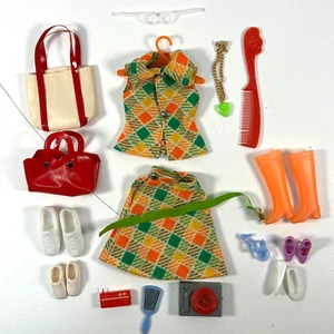 50s 60s Original Mattel Barbie Outfit Dress Vintage Retro Bag, Shoes, Radio - Picture 1 of 4