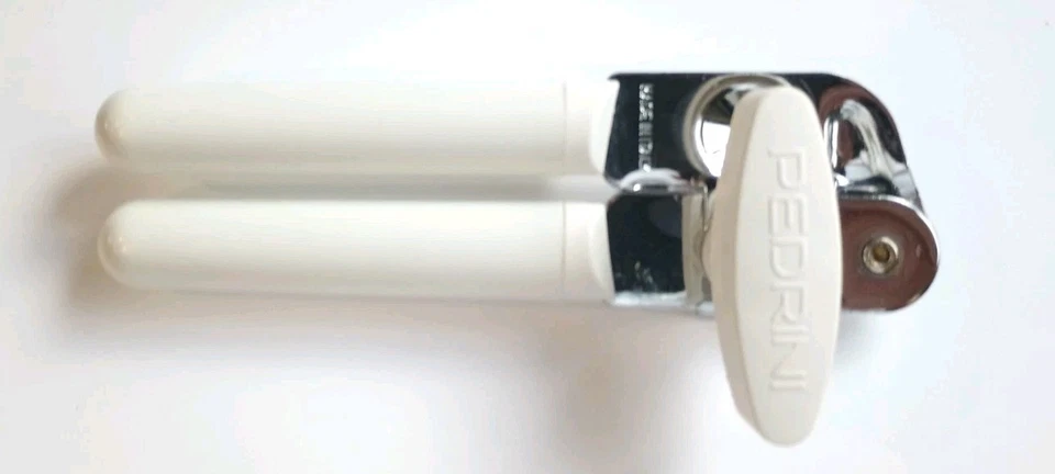 Abrelatas Pedrini Dos Tonos Blanco y Plata Hecho en Italia Foto 1 de 4