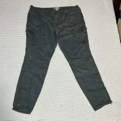 Old Navy Cargo Pants Women’s size 16 Reg Gray Zip leg Button zip 39x29 - Image 1 of 4