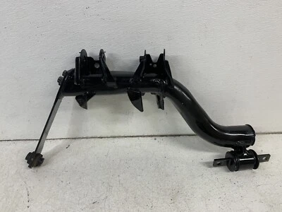 2003-2006 Honda Element left driver REAR trailing locating arm - Image 1 of 4