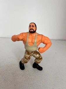 FIGURA DE ACCIÓN DE JUGUETE DE LUCHA LIBRE WWE THE BUSHWHACKER BUTCH HASBRO SERIE 10 WWF - Imagen 1 de 5