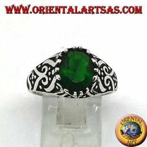 Anello in argento 925 ‰ zircone color smeraldo ovale e decorazioni altorilievo - Foto 1 di 2