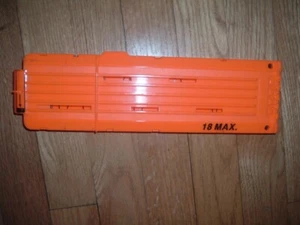 Nerf N-Strike Elite 18 Dart Clear Magazine Clip from Rapidstrike CS-18 Accessory - Picture 1 of 2