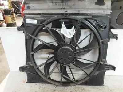 Dodge Durango 2011-2024 Ventilador de radiador Conjunto de ventilador de motor 3,6 L refrigeración estándar Foto 1 de 4