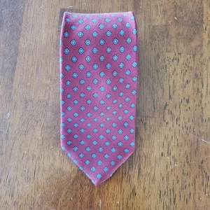 Jos A Bank  100% Silk Men’s Necktie Geometric Red 57" X 3" - Picture 1 of 8