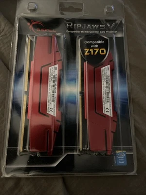 Memoria RAM de escritorio G.Skill Ripjaws v roja 16 GB (2x 8 GB DDR4-2400) Foto 1 de 3